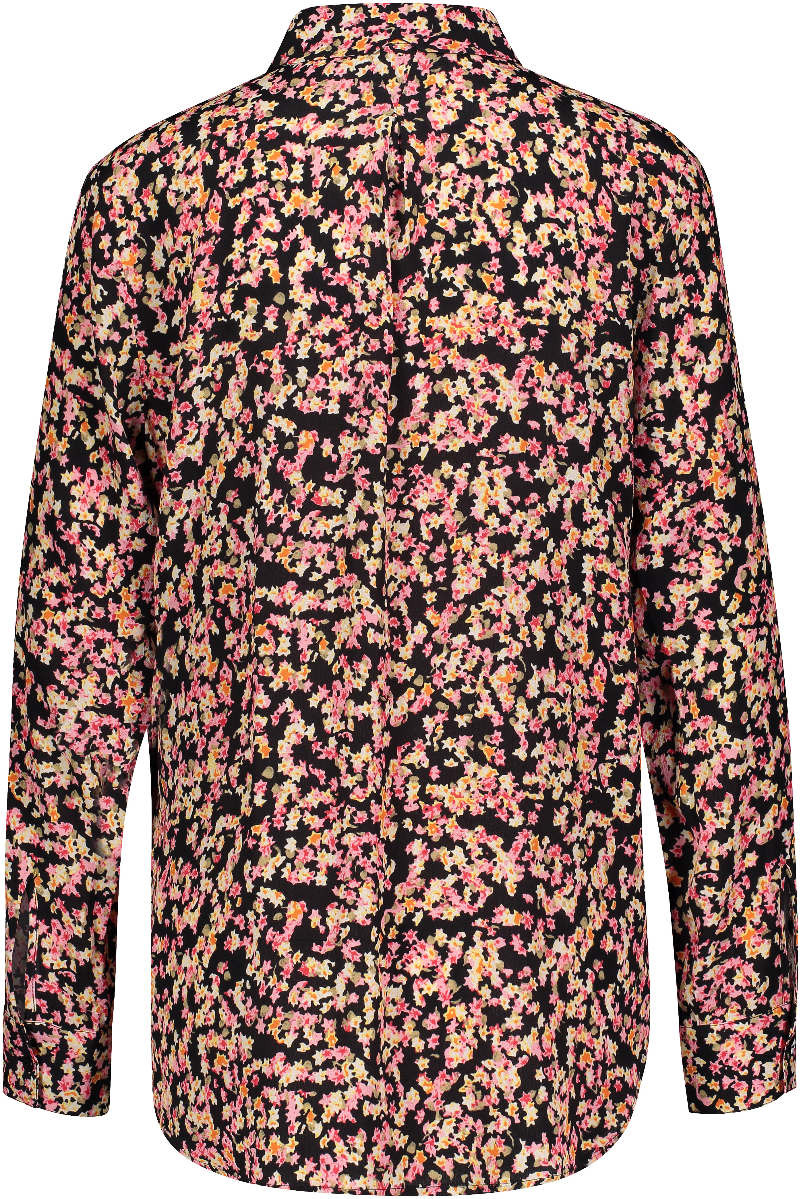 Urban Pioneers Female Wenche Blouse BLOUSE BLACK AOP